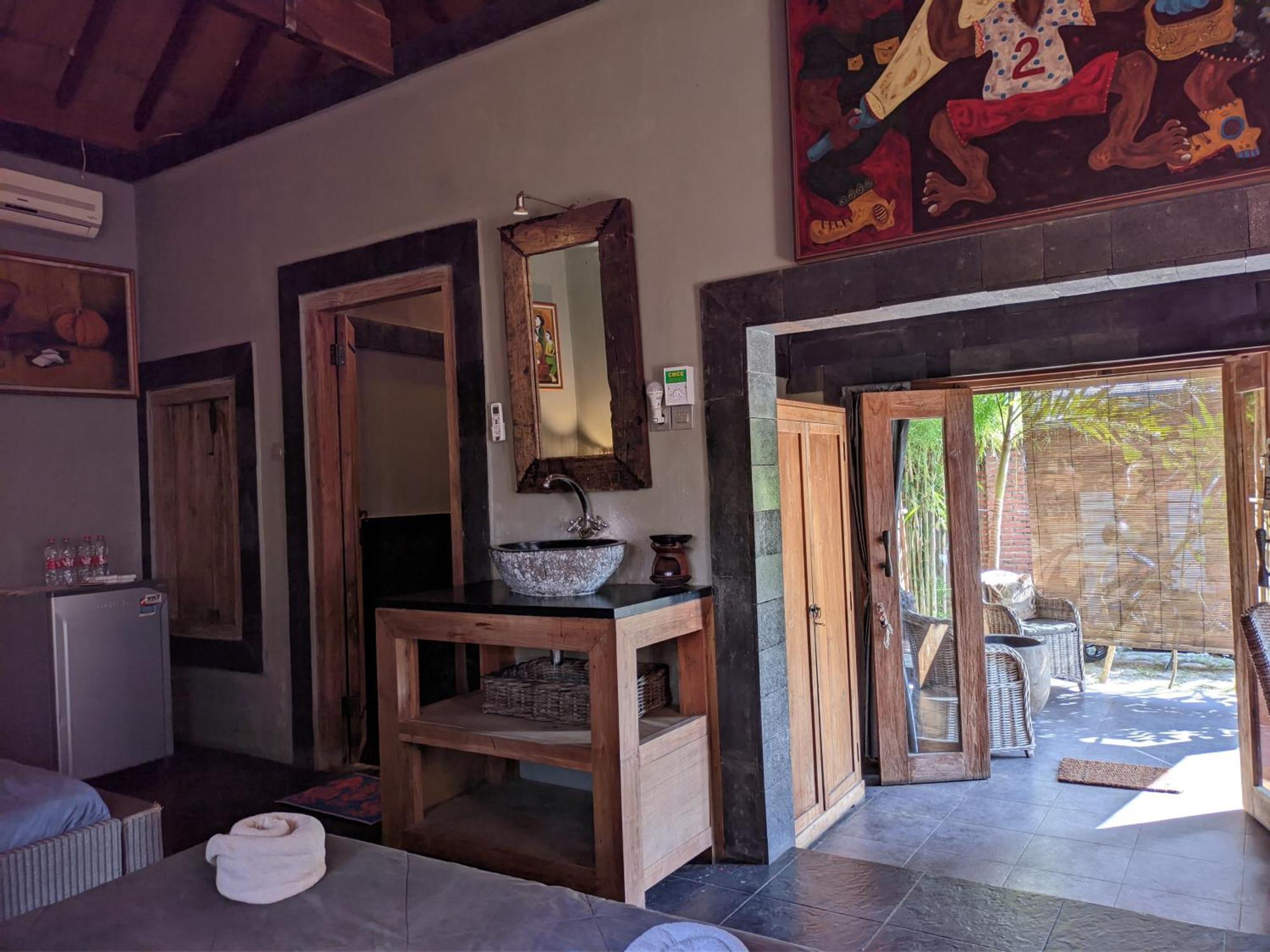 Astuti Gallery Homestay Jogjakarta Buitenkant foto