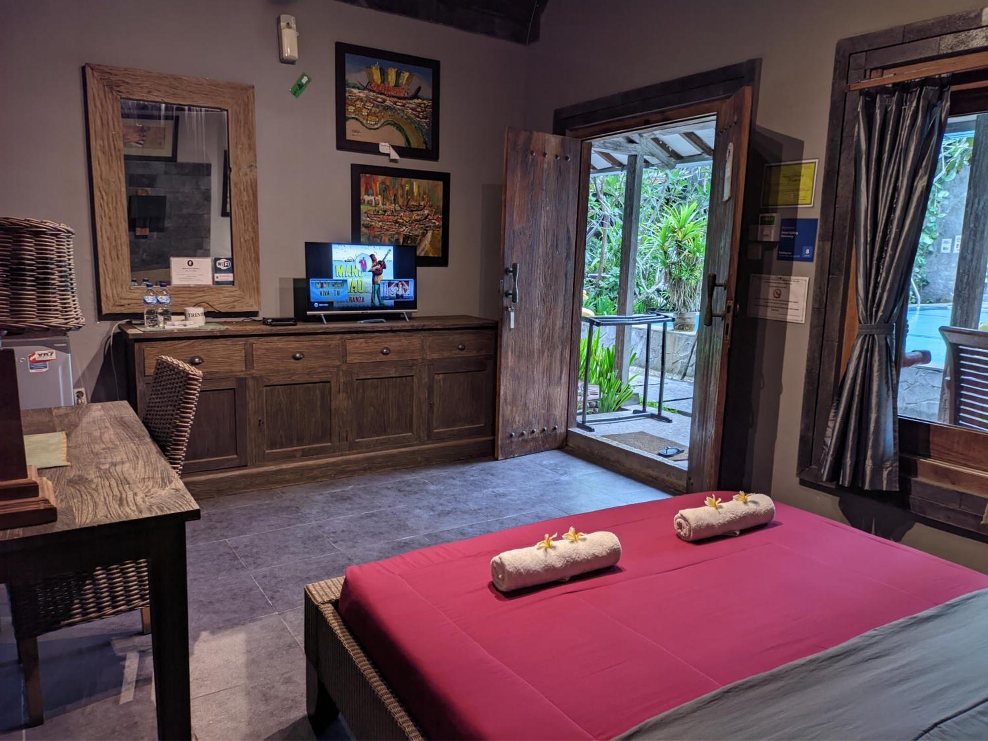 Astuti Gallery Homestay Jogjakarta Buitenkant foto