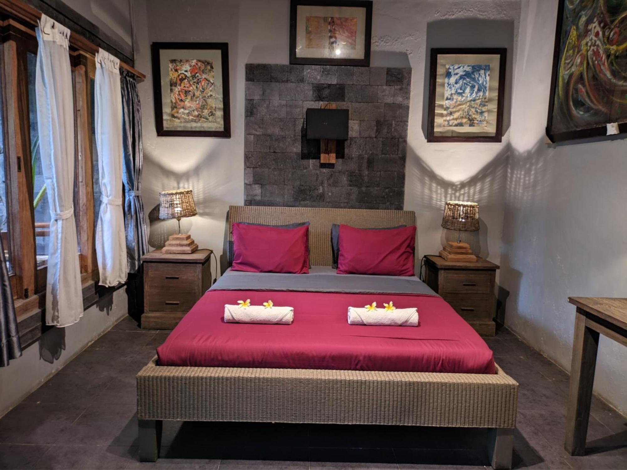 Astuti Gallery Homestay Jogjakarta Buitenkant foto